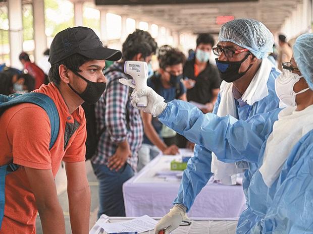 96,982 1-लाख मार्क के बाद भारत में ताजा Covid case दर्ज किए गए: 10 अंक