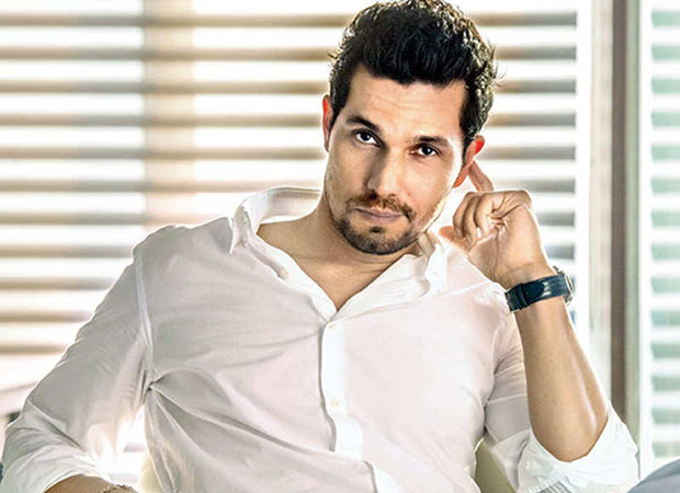 Randeep-Hooda-trapped-bad-by-mocking-sexist-on-Mayawati